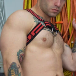 Harnais Voyeur BREEDWELL -Men Attitude Boutique harnais breedwell 220512 rouge 4